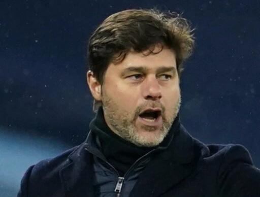 El entrenador de Tottenham Levy admite que fue un error despedirlo.