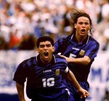 Ronaldo se convirtió en el único agente libre de la Copa del mundo que Maradona no tenía equipo.