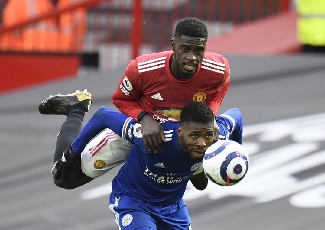 Oficial: tuanzebe se une al Stoke City en préstamo hasta el final de la temporada