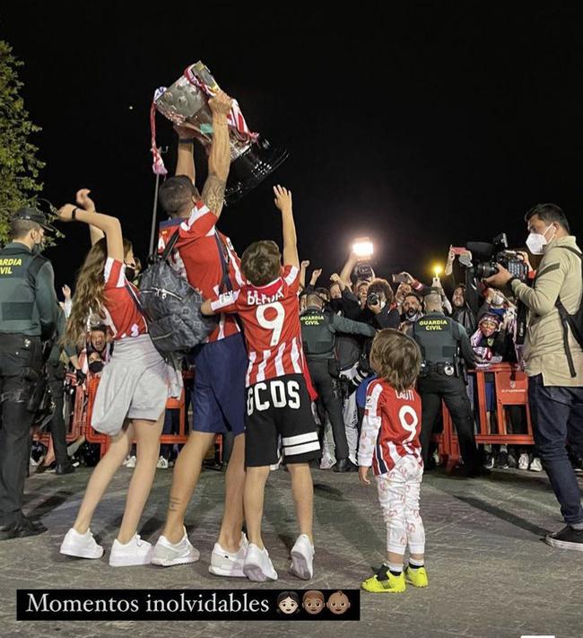 Los fans del Atlético de Madrid se reunieron en masa para celebrar la victoria del equipo en violación de las normas de cuarentena contra epidemias
