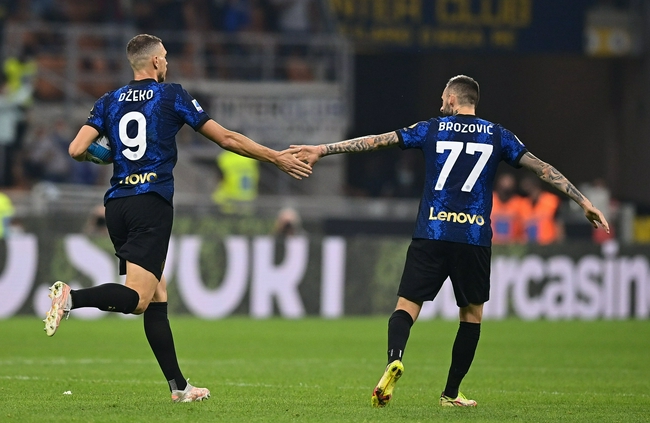 Serie A - Lautaro anota goles para el Salvador de dzeko Inter 2 - 2 en Atlanta