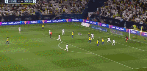 La Superliga saudí - Ronaldo gana con un tiro largo + el rayo central Riad gana 3 - 2