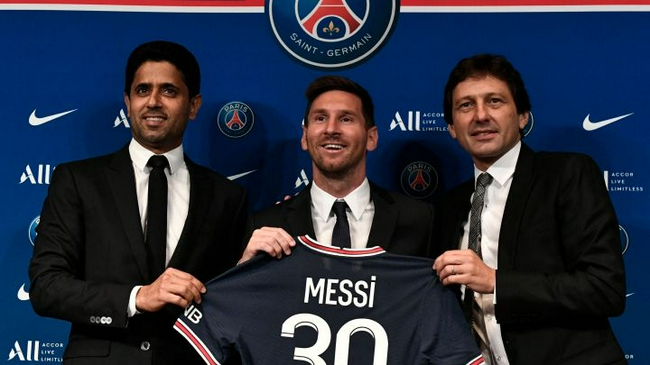 Director de París: Messi sólo tiene dos años sin opción de prórroga
