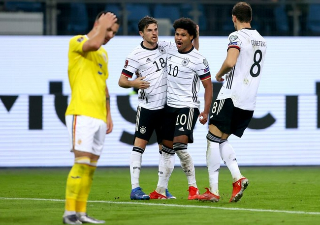Clasificación mundial - Napoli empata con Müller Alemania 2 - 1