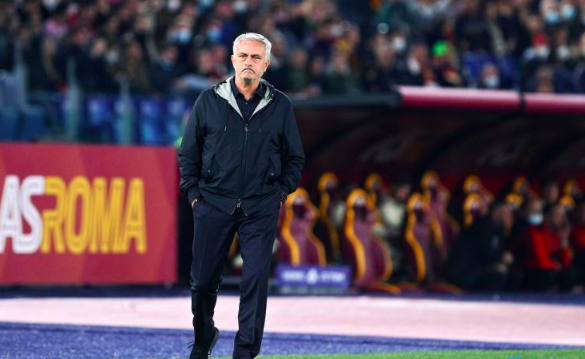 Oficial: Mourinho insulta al árbitro suspendido por 2 partidos Roma apelará