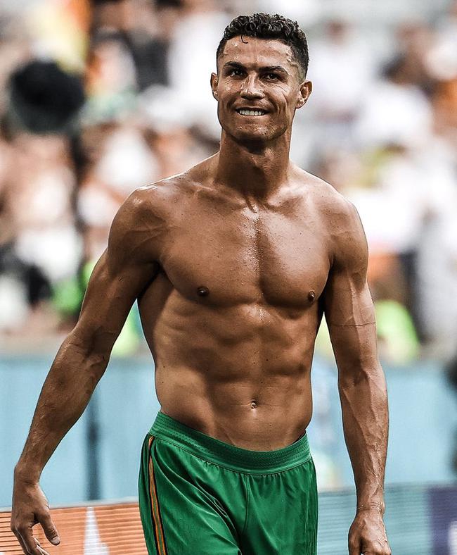 Ronaldo puede correr detrás de la amargura que sabe que estira el cuello esperando una superestrella